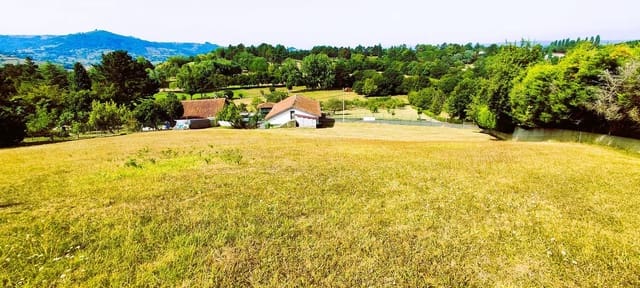 Mark till salu i Gijón - 170 000 € (Ref: 7750256)