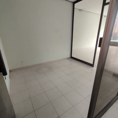 Business for sale in Llanera - € 70,000 (Ref: 7868618)