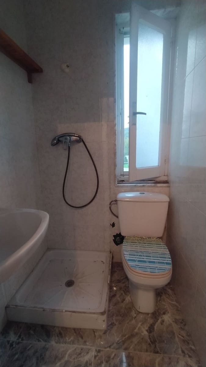 3 soverom Hus til salgs i Nava med garasje - € 103 900 (Ref: 7880129)