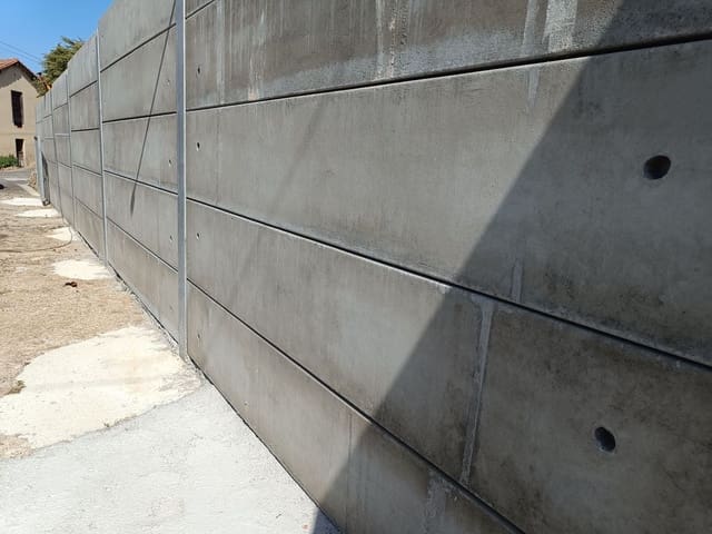 3 bedroom Townhouse for sale in Nava with garage - € 103,900 (Ref: 7880129)