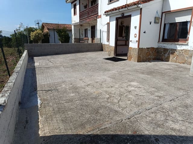 3 bedroom Townhouse for sale in Nava with garage - € 103,900 (Ref: 7880129)