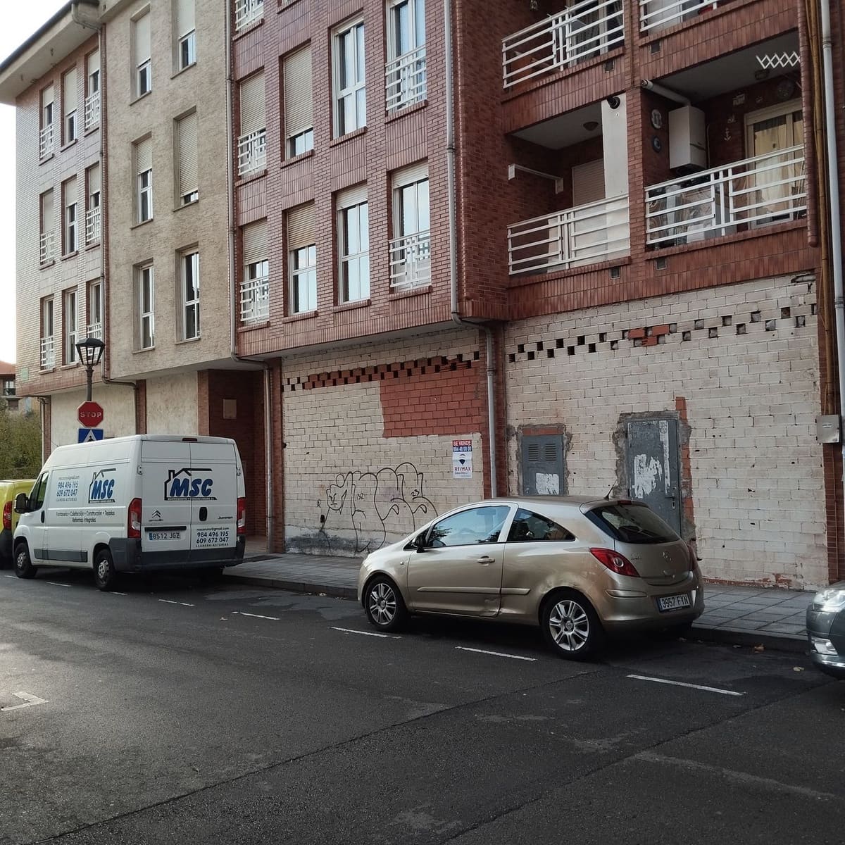 Erhverv til salg i Llanera - € 130.000 (Ref: 7888585)