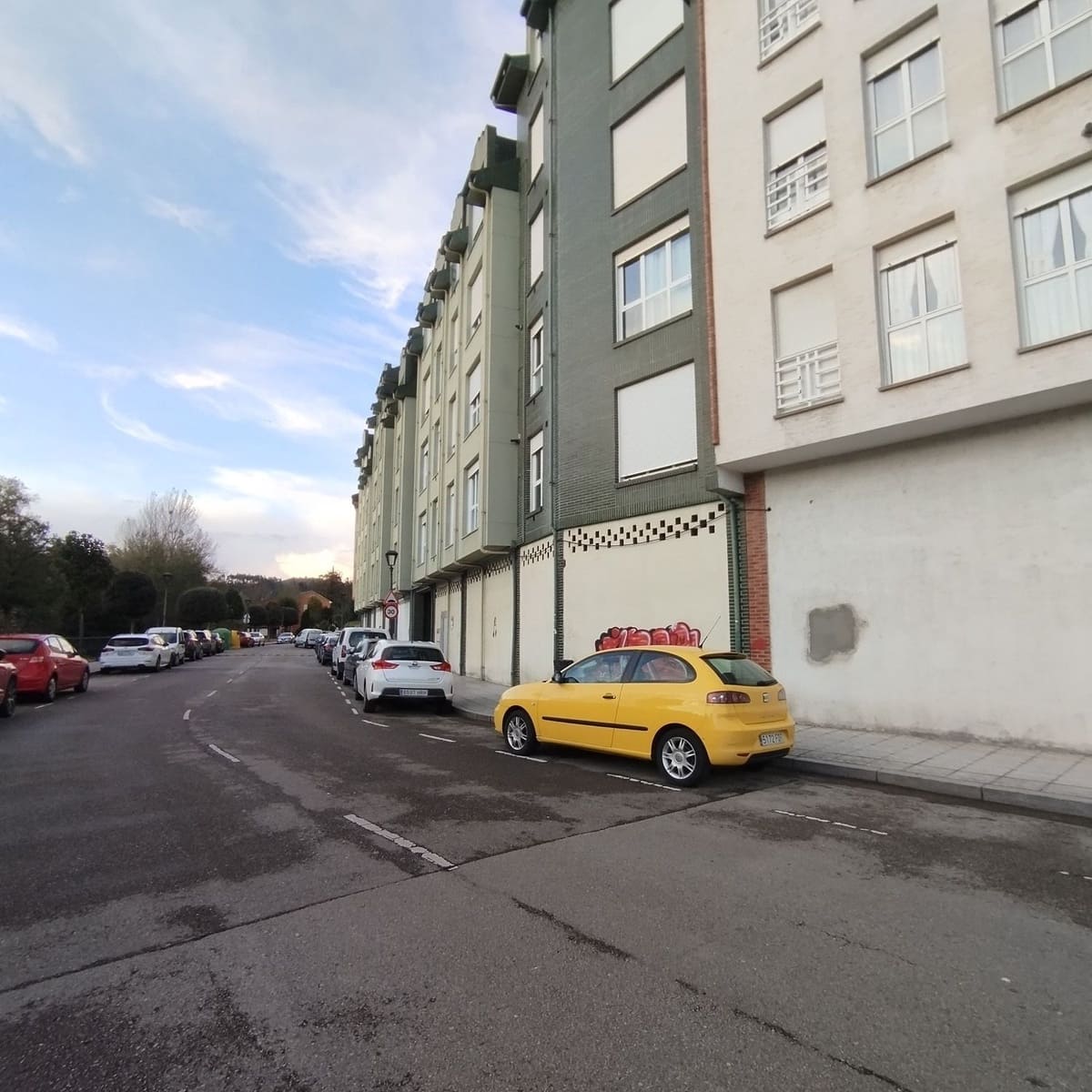 Erhverv til salg i Llanera - € 70.000 (Ref: 7888590)