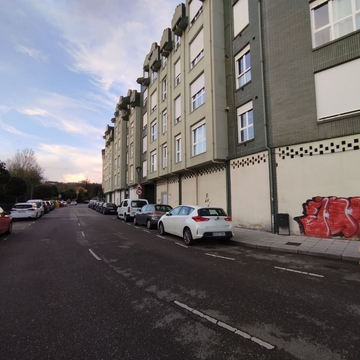 Erhverv til salg i Llanera - € 70.000 (Ref: 7888590)