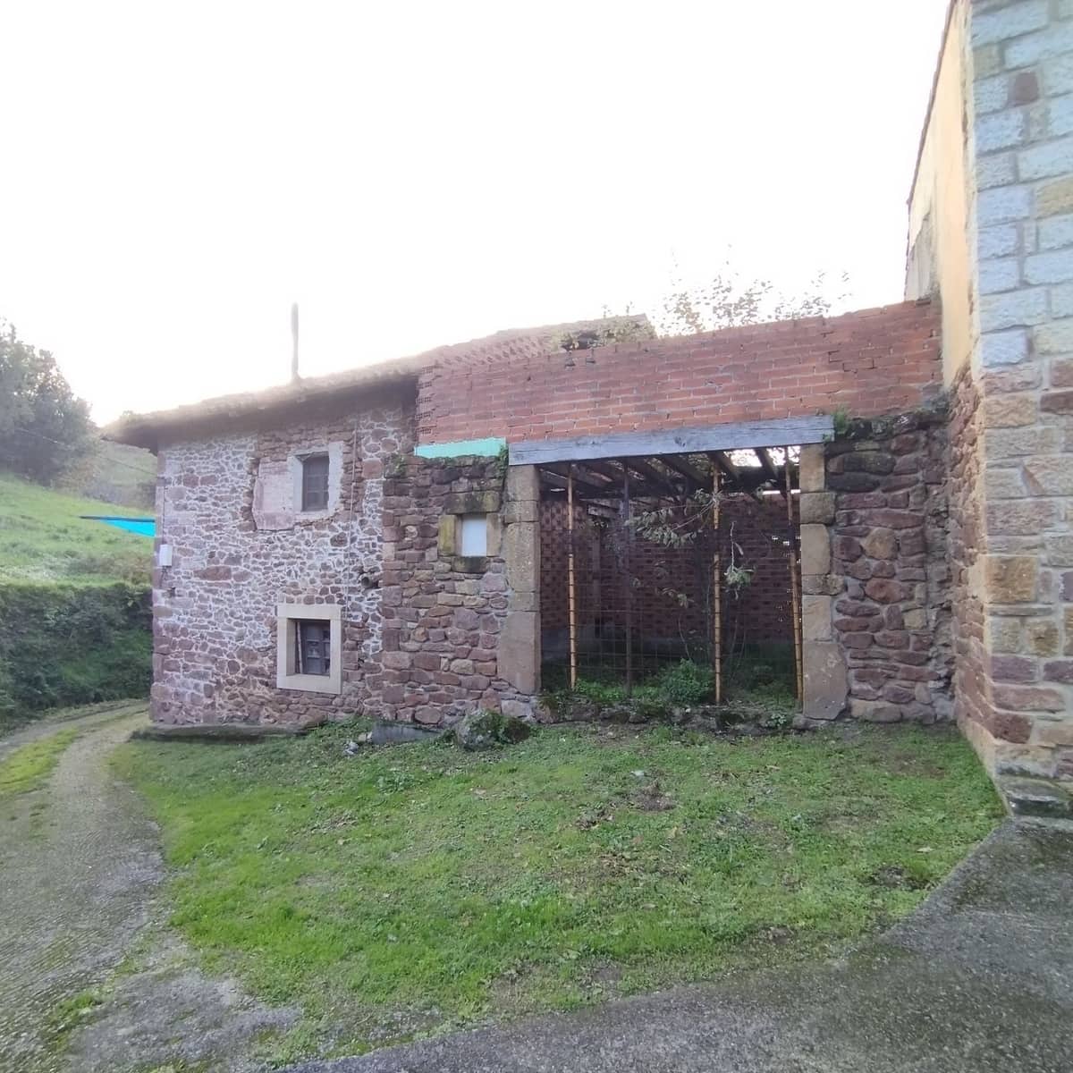 4 soveværelse Finca/Landehus til salg i Villaviciosa med garage - € 119.900 (Ref: 7960687)