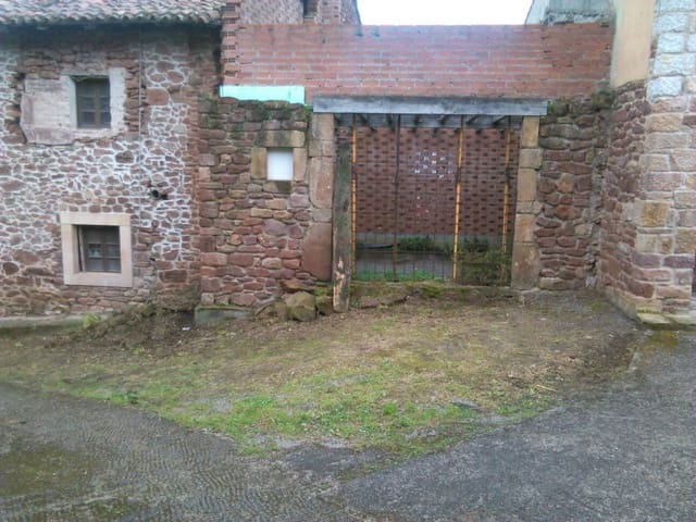 4 sypialnia Finka/Dom wiejski na sprzedaż w Villaviciosa z garażem - 119 900 € (Ref: 7960687)