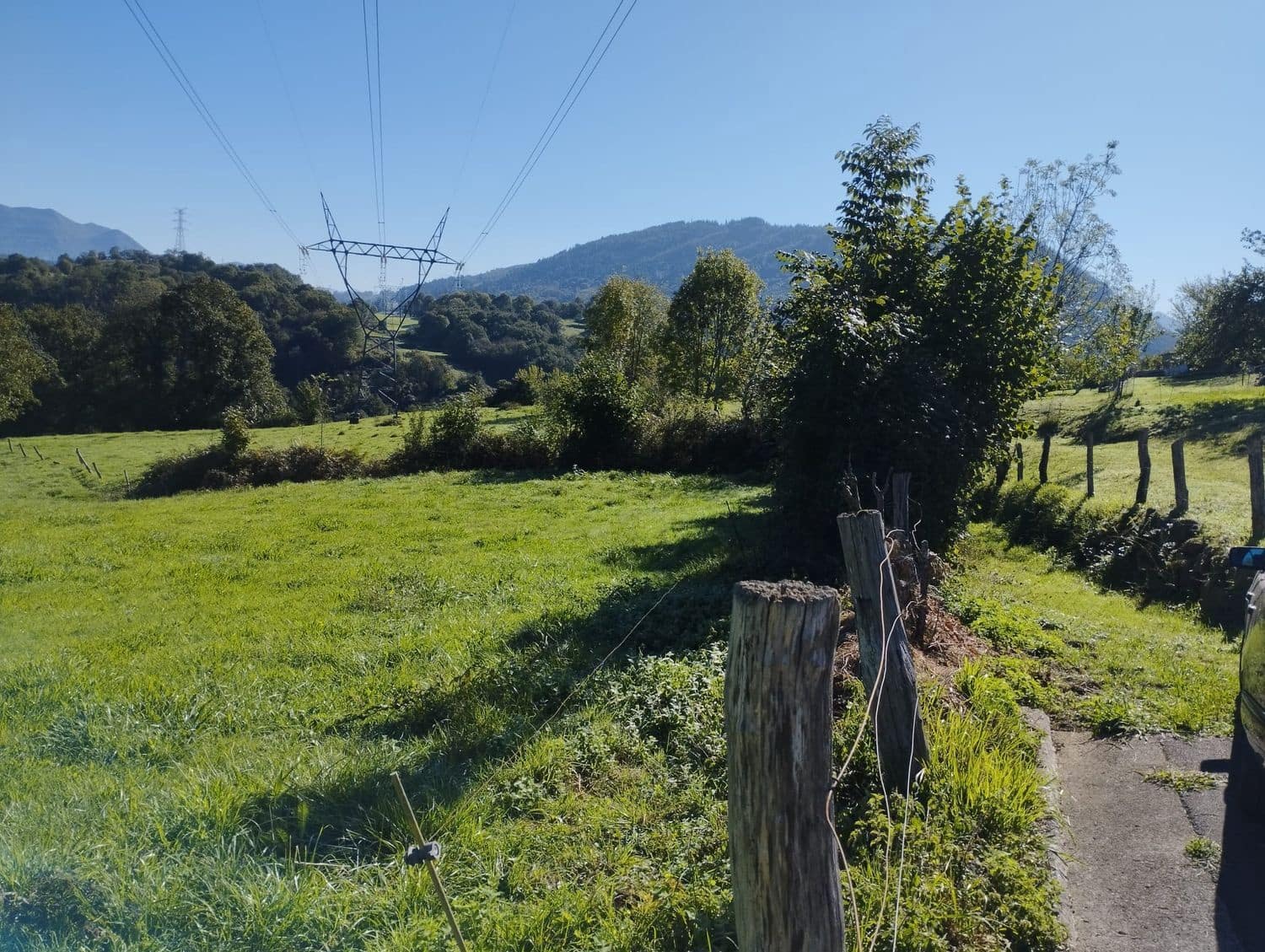 Grunde uden byggetilladelser til salg i Nava - € 70.000 (Ref: 8084604)