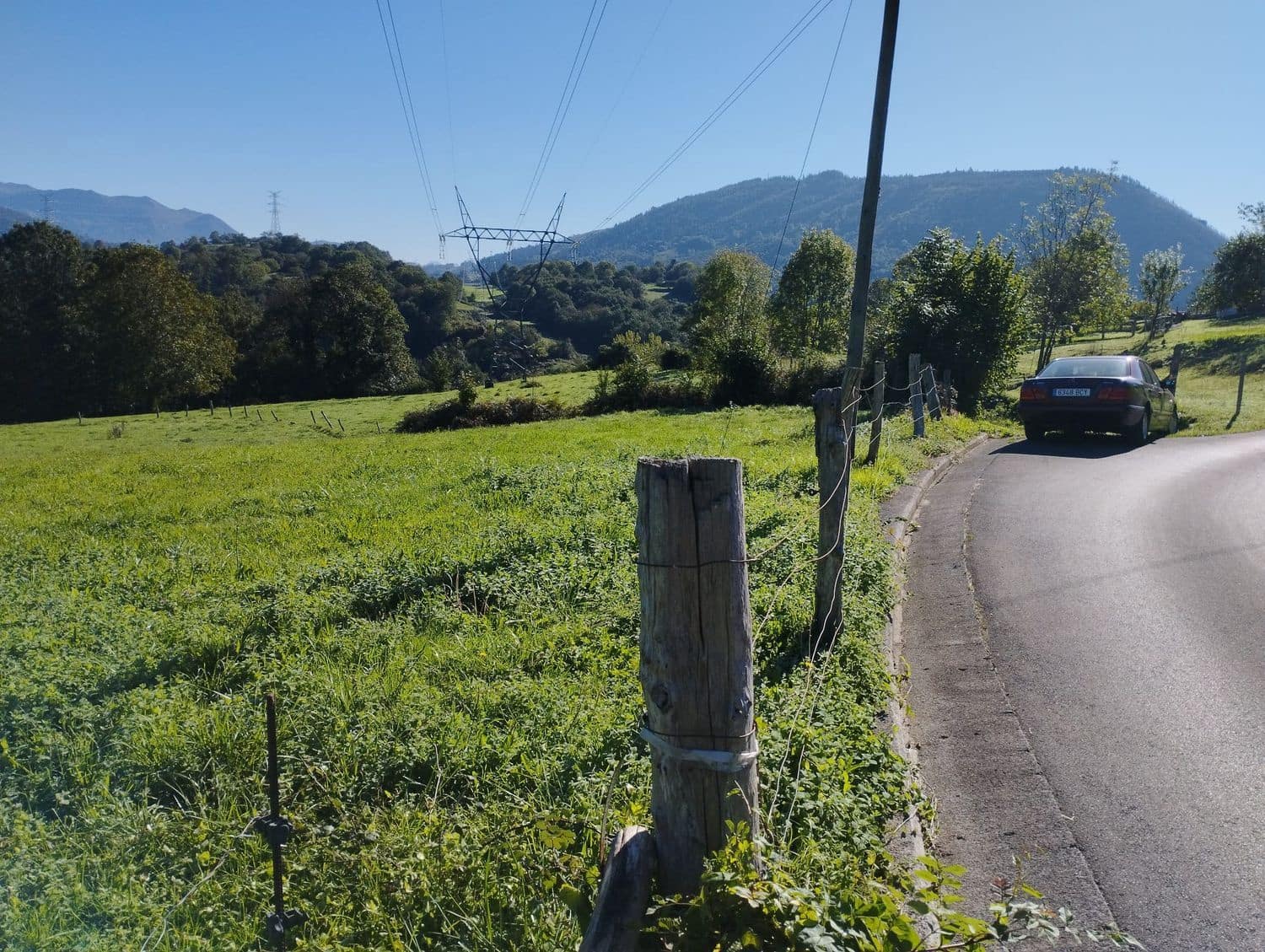 Grunde uden byggetilladelser til salg i Nava - € 70.000 (Ref: 8084604)