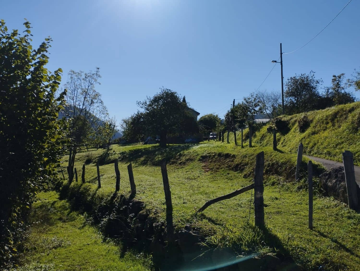 Grunde uden byggetilladelser til salg i Nava - € 70.000 (Ref: 8084604)