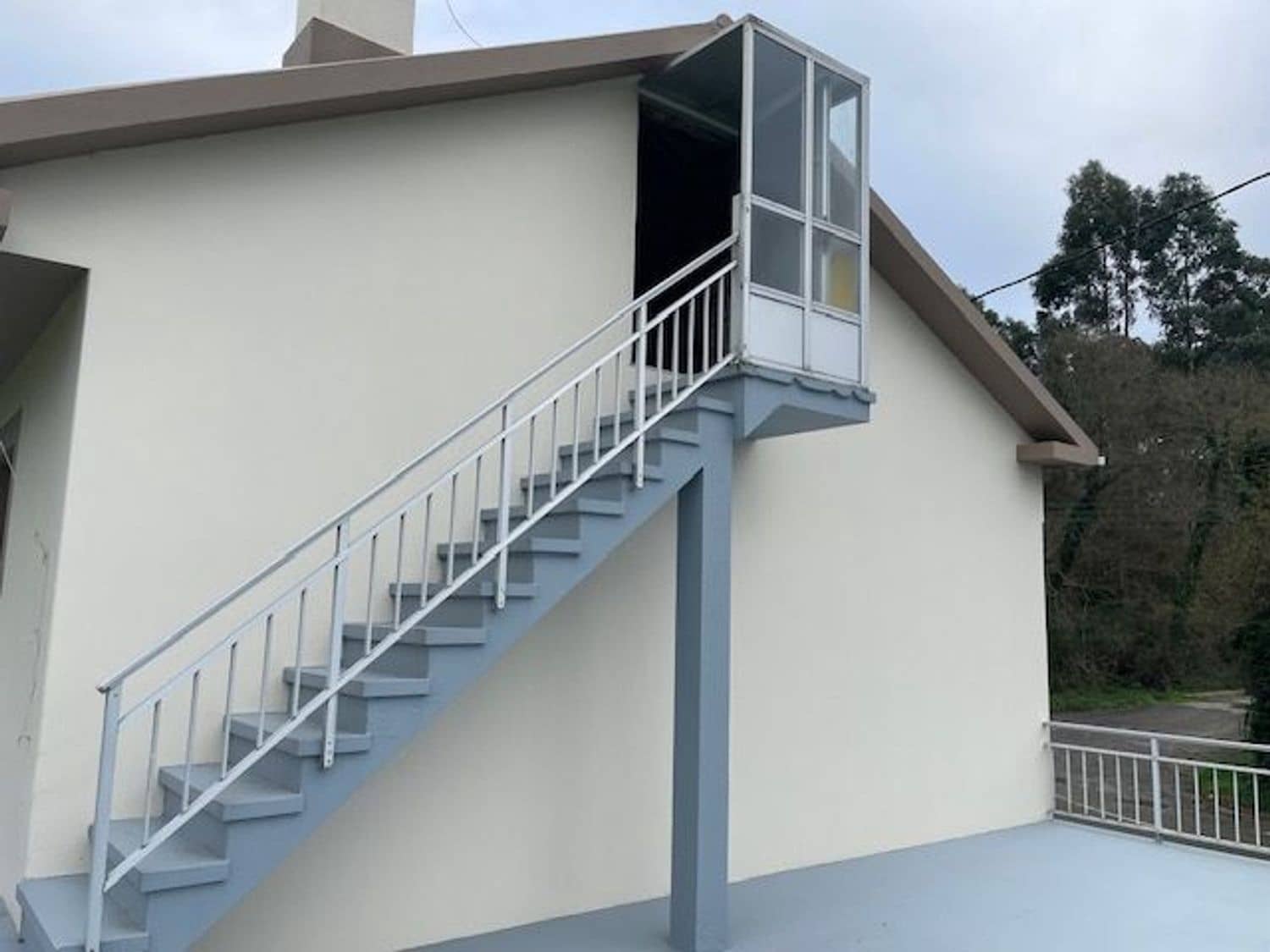 5 bedroom Finca/Country House for sale in Ortigueira with garage - € 220,000 (Ref: 8084608)