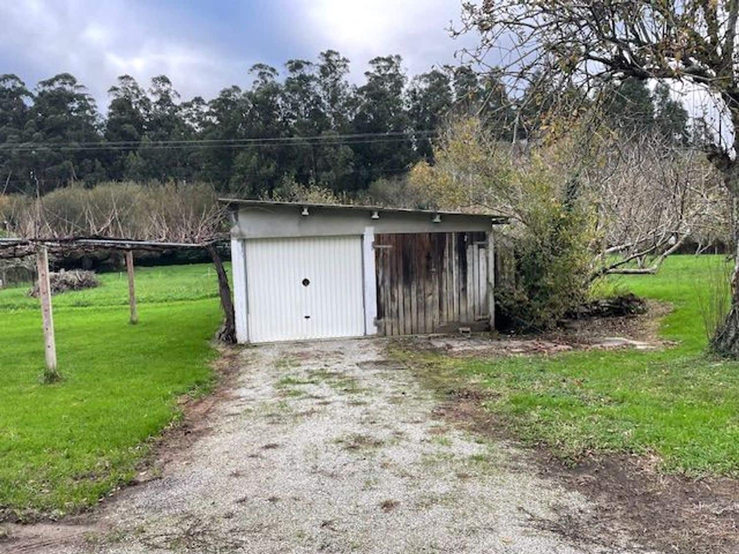 5 bedroom Finca/Country House for sale in Ortigueira with garage - € 220,000 (Ref: 8084608)