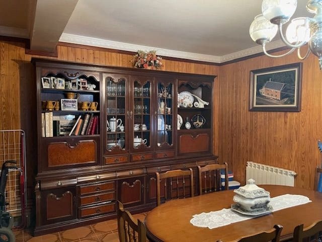 5 bedroom Finca/Country House for sale in Ortigueira with garage - € 220,000 (Ref: 8084608)