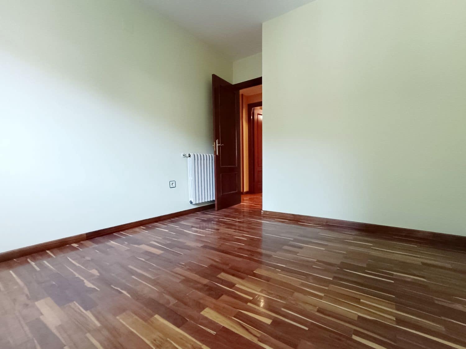 3 soveværelse Lejlighed til salg i Lena med garage - € 110.000 (Ref: 8084614)