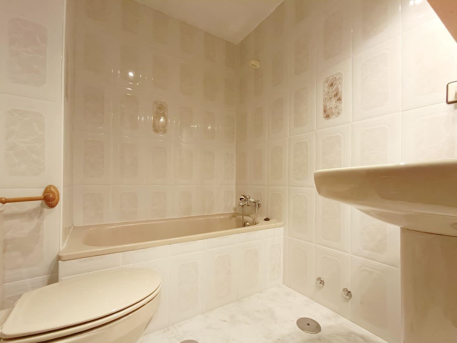 3 soveværelse Lejlighed til salg i Lena med garage - € 110.000 (Ref: 8084614)