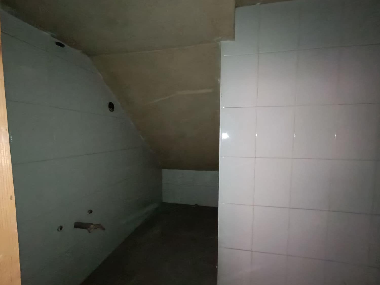 Erhverv til salg i Lena - € 130.000 (Ref: 8084617)