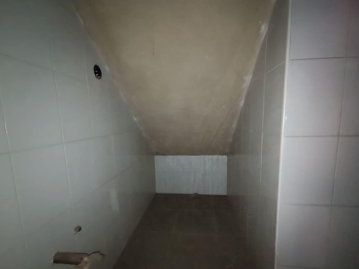 Erhverv til salg i Lena - € 130.000 (Ref: 8084617)