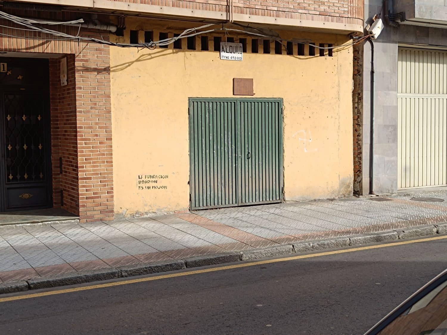 Erhverv til salg i Lena - € 130.000 (Ref: 8084617)