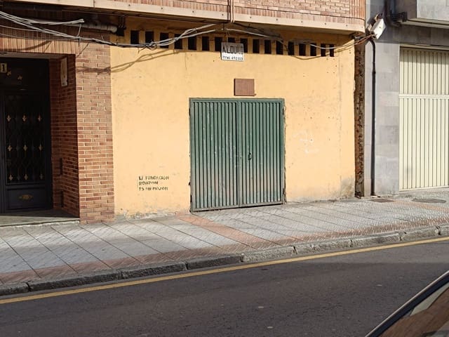 Commercieel te koop in Lena - € 130.000 (Ref: 8084617)