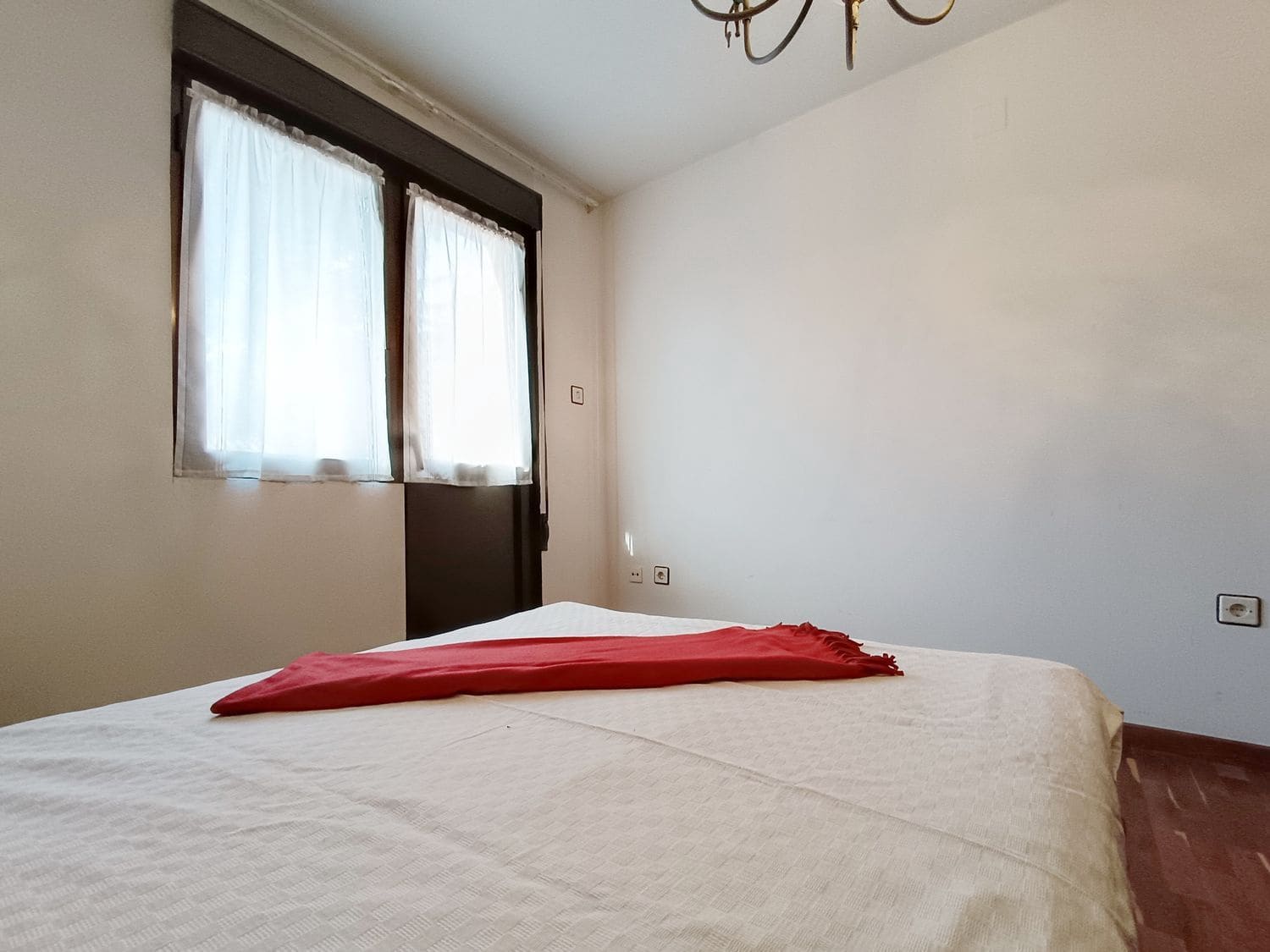 3 soveværelse Lejlighed til salg i Lena med garage - € 115.000 (Ref: 8084618)