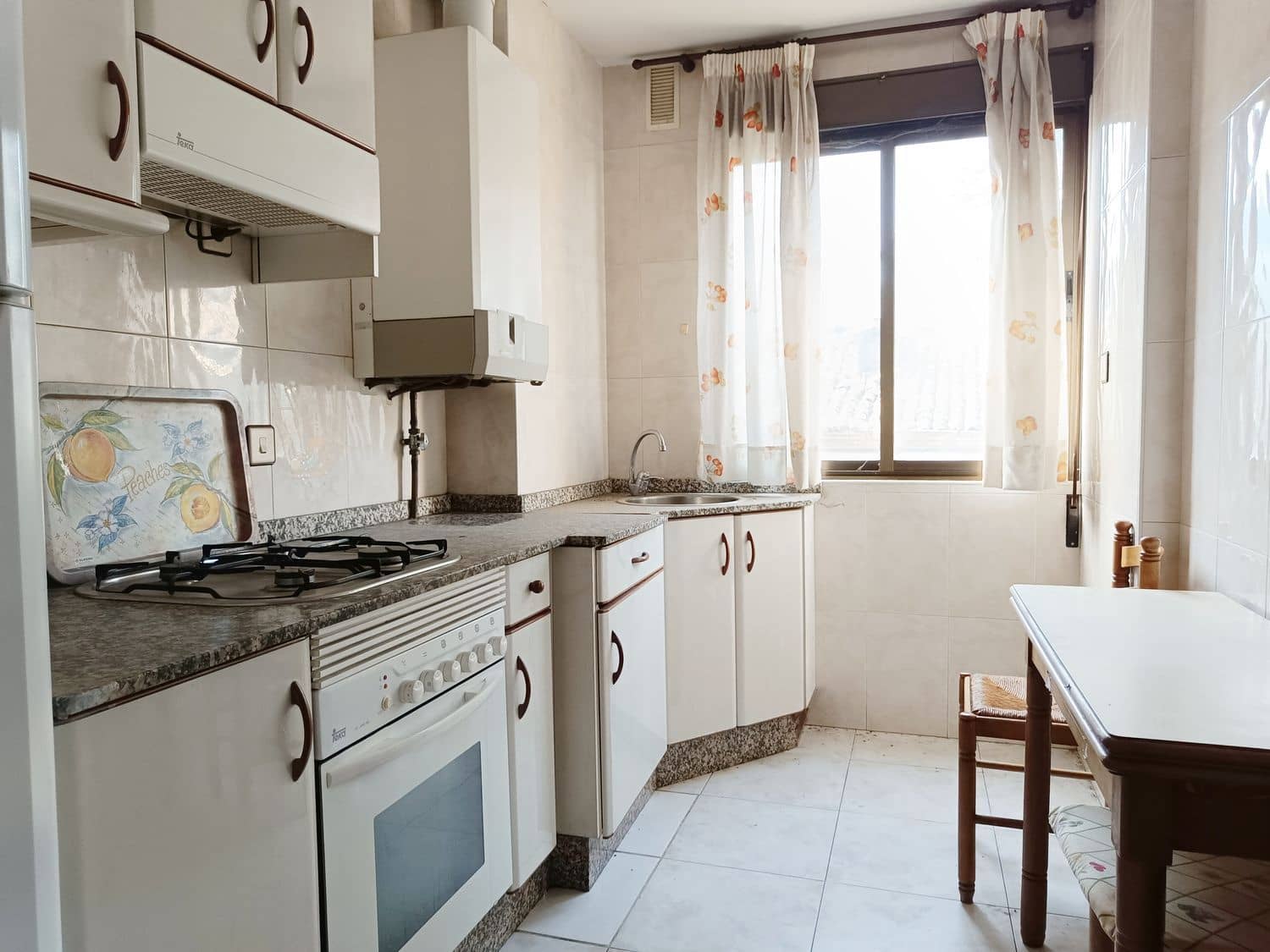 3 soveværelse Lejlighed til salg i Lena med garage - € 115.000 (Ref: 8084618)