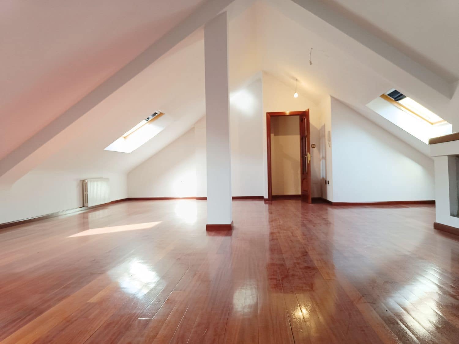 10 bedroom Townhouse for sale in Lena with garage - € 535,000 (Ref: 8084619)