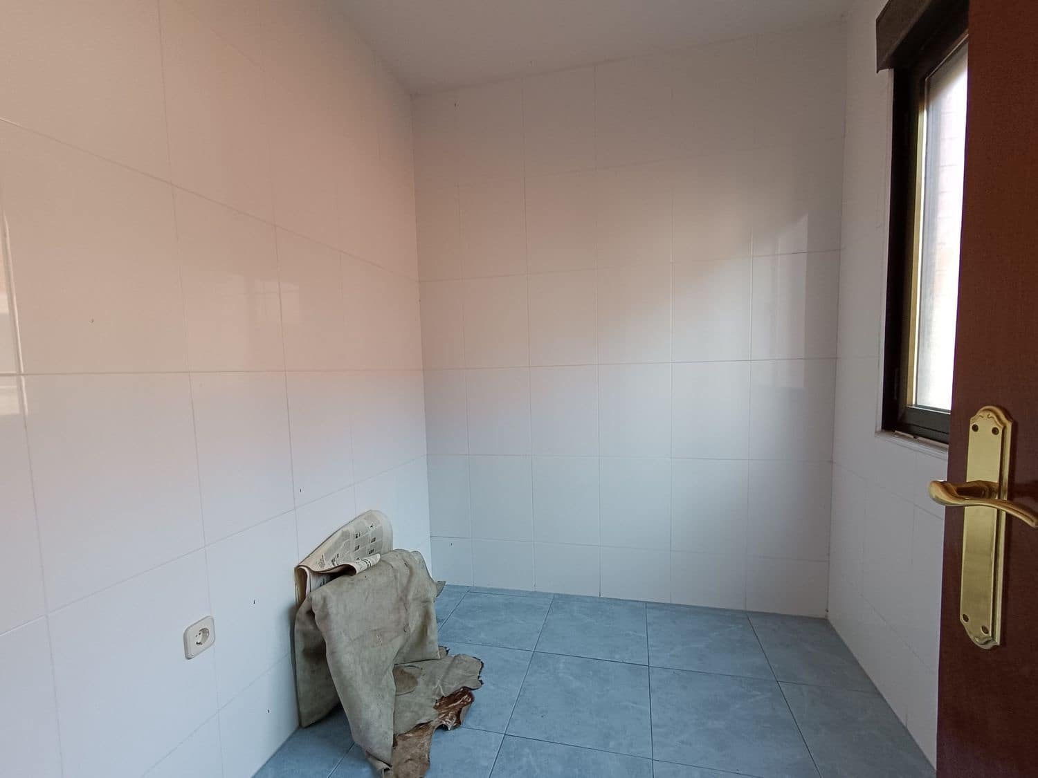 10 bedroom Townhouse for sale in Lena with garage - € 535,000 (Ref: 8084619)