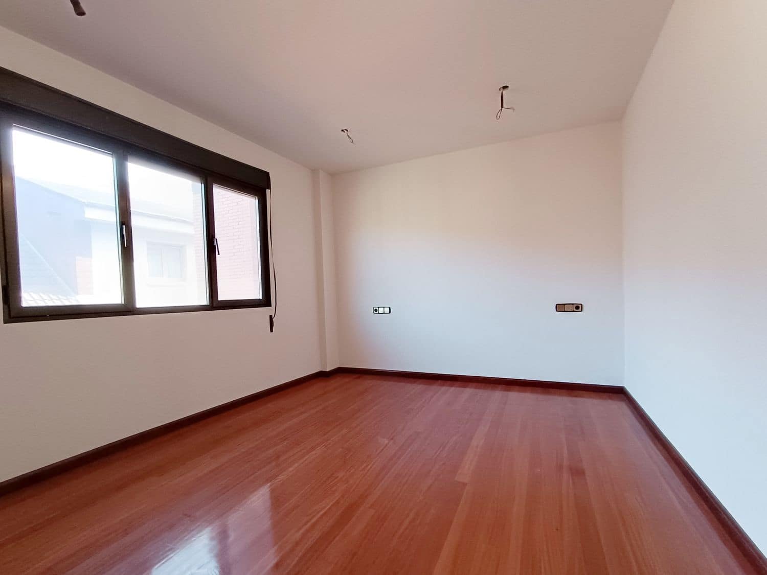 10 bedroom Townhouse for sale in Lena with garage - € 535,000 (Ref: 8084619)