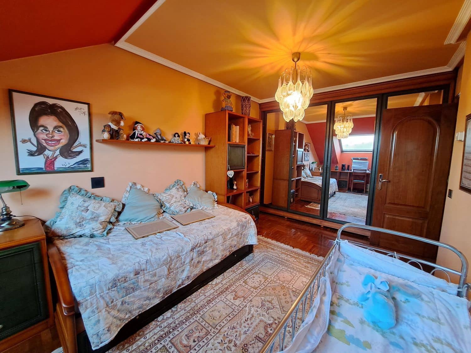 6 soveværelse Byhus til salg i Langreo med garage - € 289.000 (Ref: 8125901)