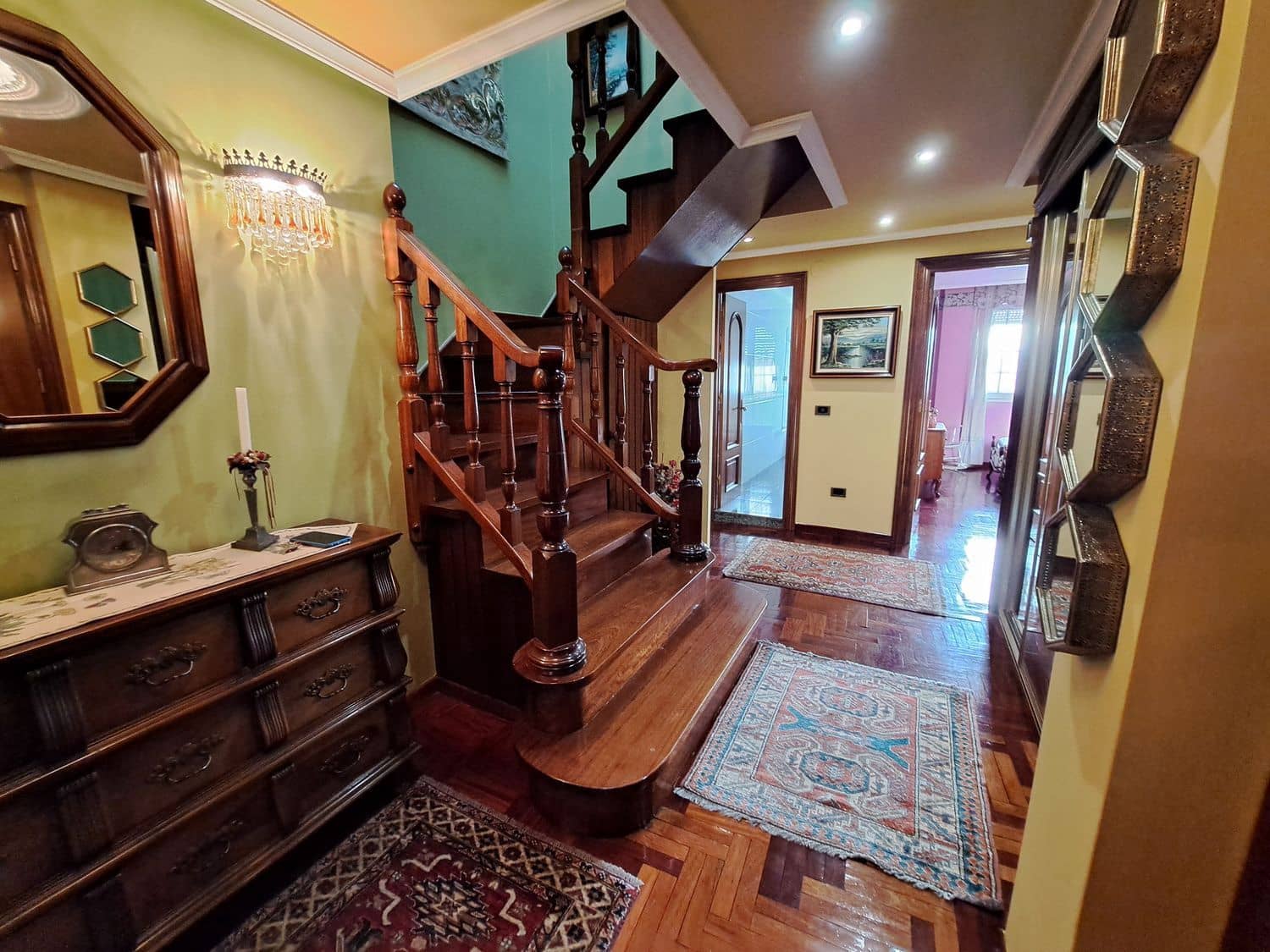 6 soveværelse Byhus til salg i Langreo med garage - € 289.000 (Ref: 8125901)