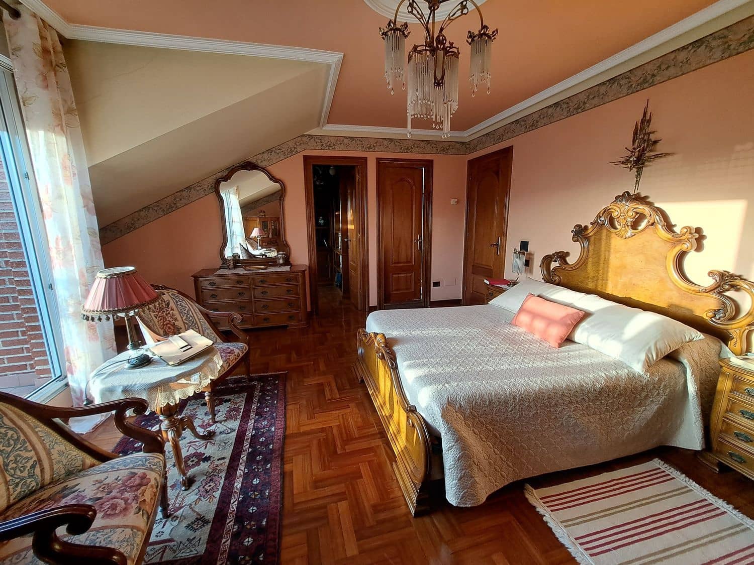 6 soveværelse Byhus til salg i Langreo med garage - € 289.000 (Ref: 8125901)