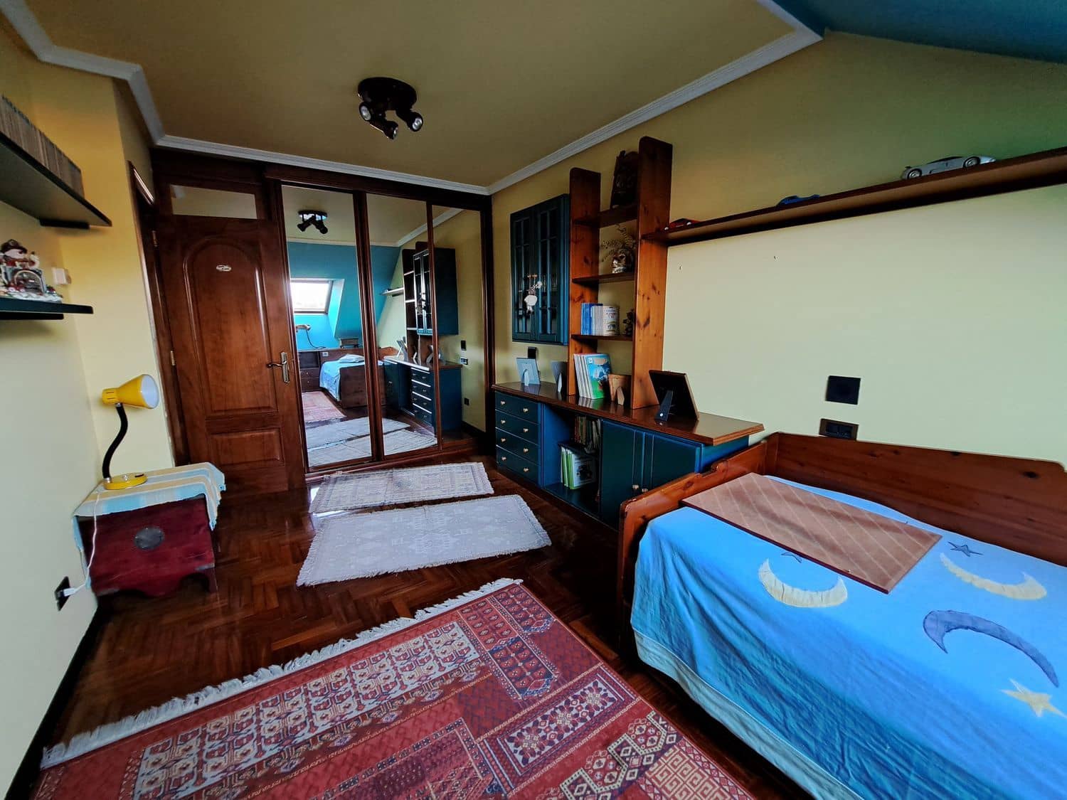 6 soveværelse Byhus til salg i Langreo med garage - € 289.000 (Ref: 8125901)