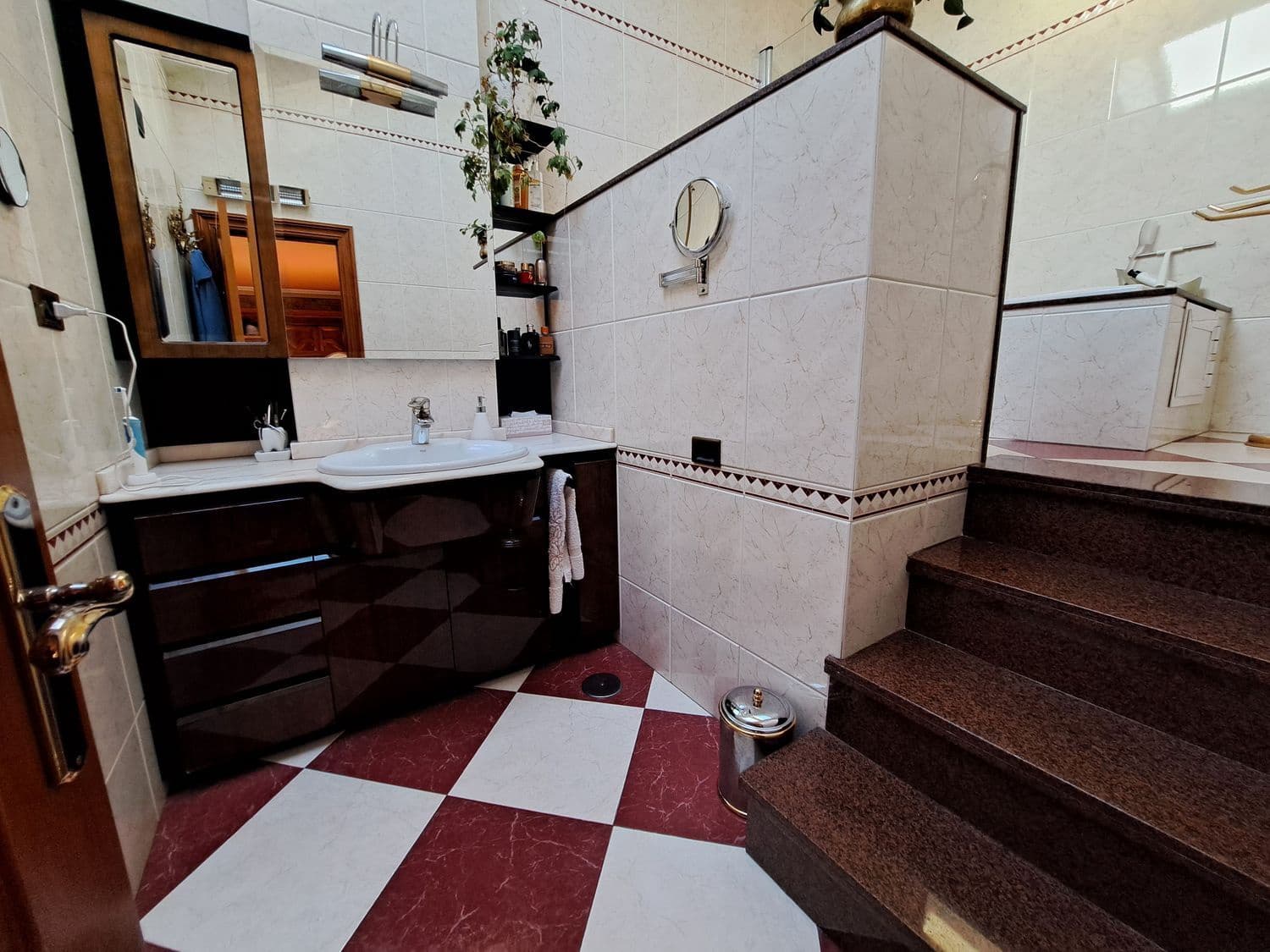 6 soveværelse Byhus til salg i Langreo med garage - € 289.000 (Ref: 8125901)