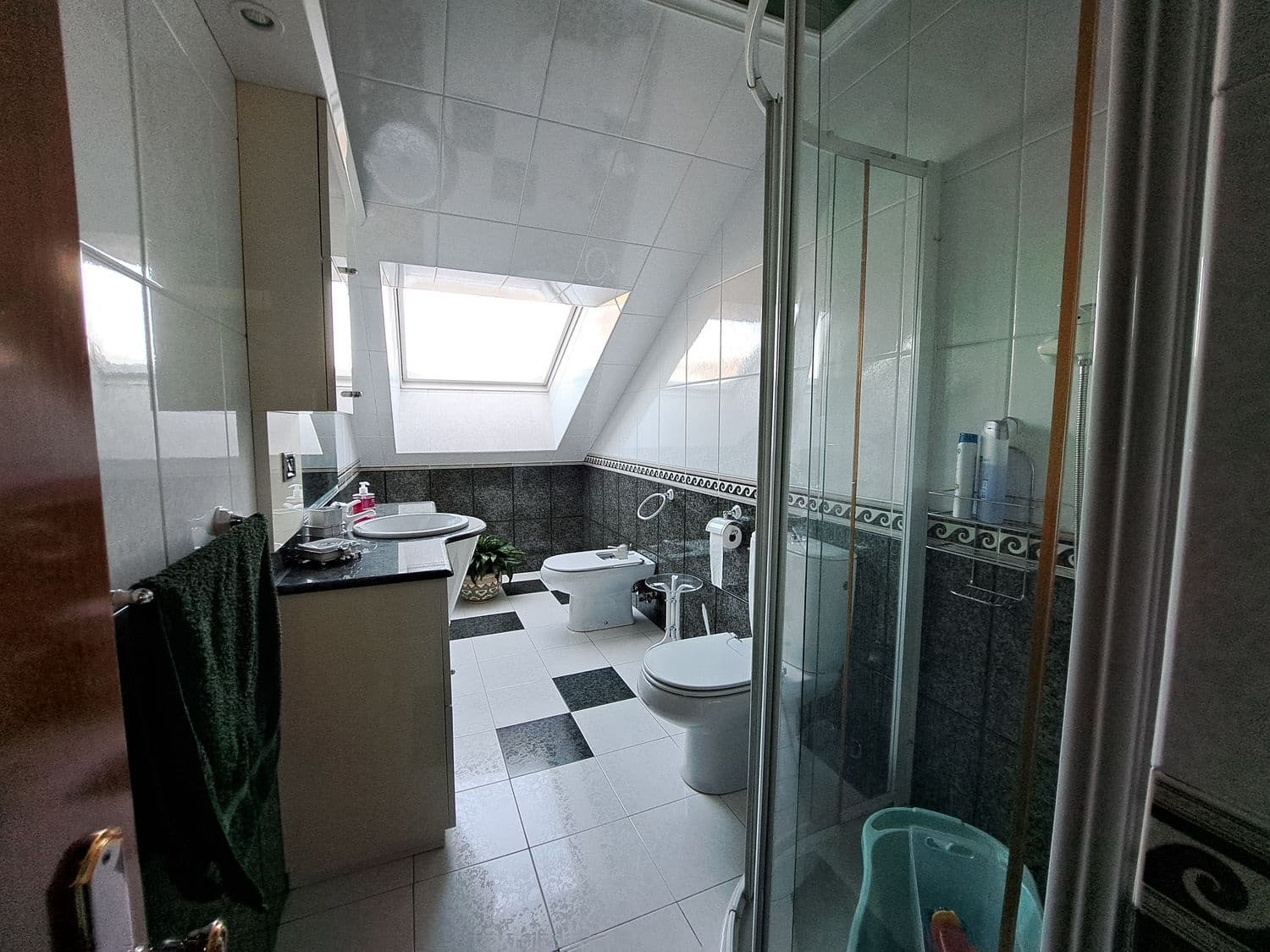 6 soveværelse Byhus til salg i Langreo med garage - € 289.000 (Ref: 8125901)