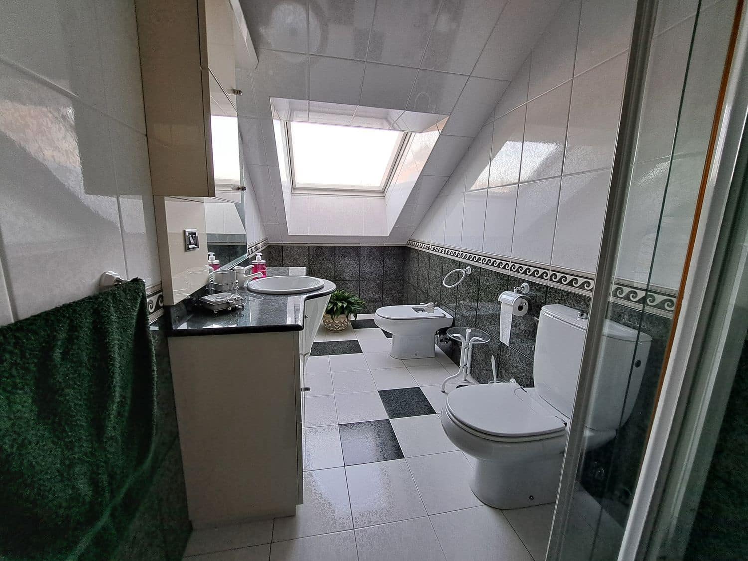 6 soveværelse Byhus til salg i Langreo med garage - € 289.000 (Ref: 8125901)