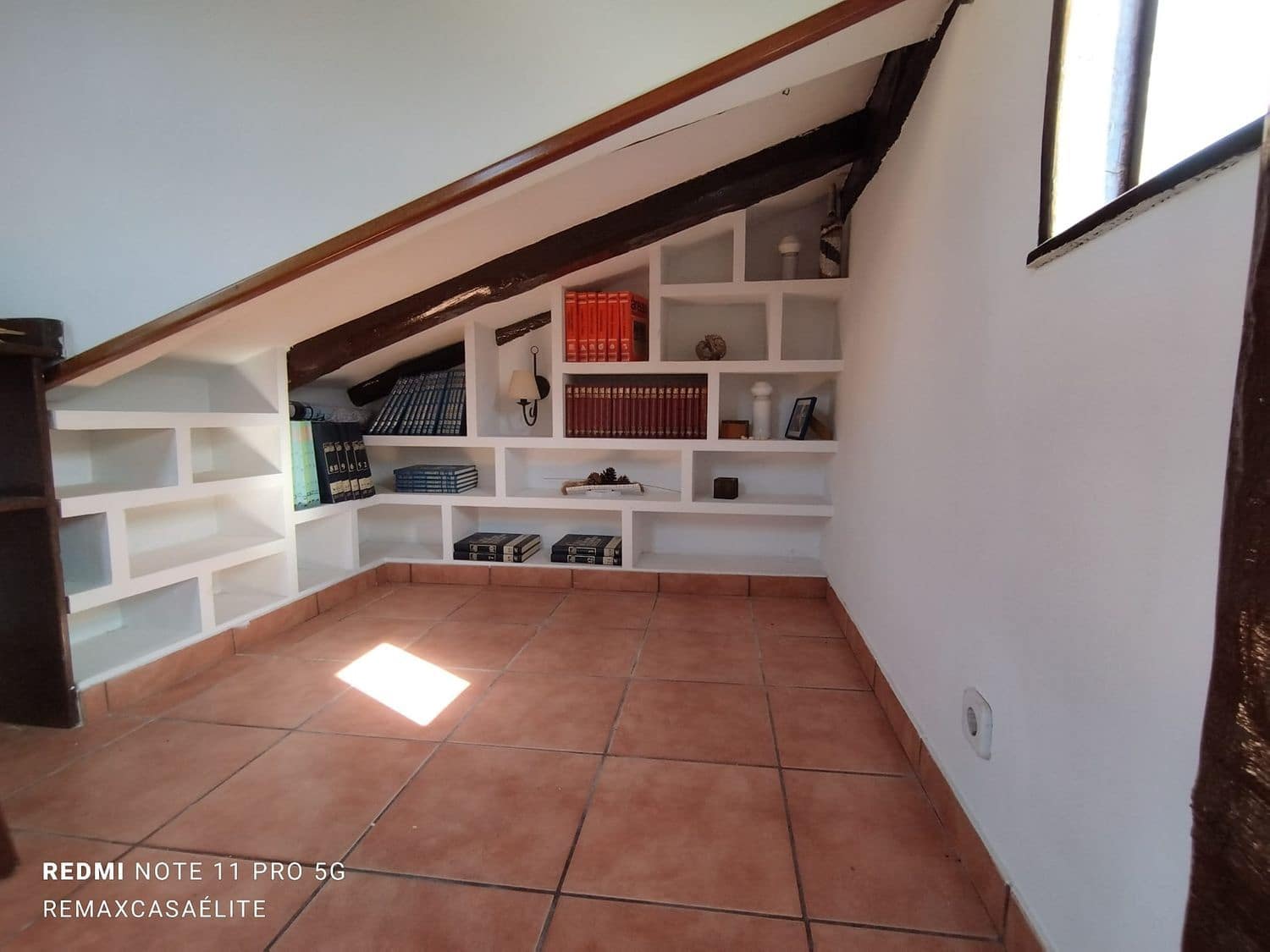 3 soveværelse Finca/Landehus til salg i Lena med garage - € 105.000 (Ref: 8177032)