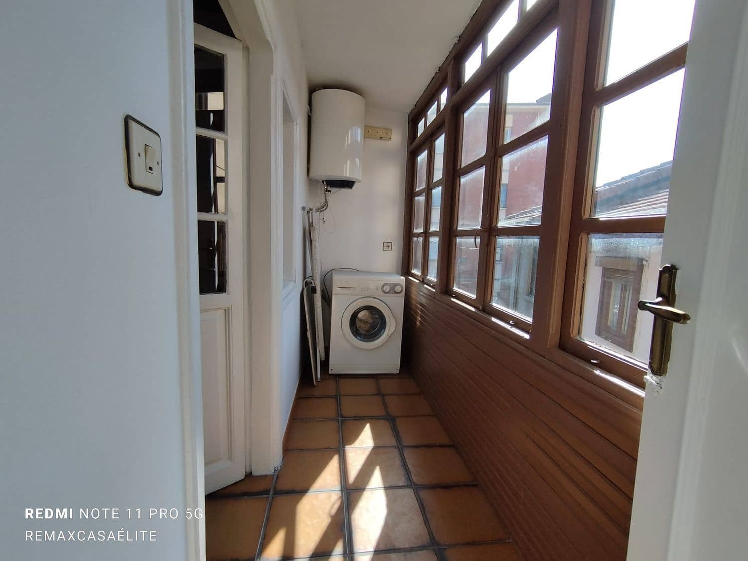 3 soveværelse Finca/Landehus til salg i Lena med garage - € 105.000 (Ref: 8177032)