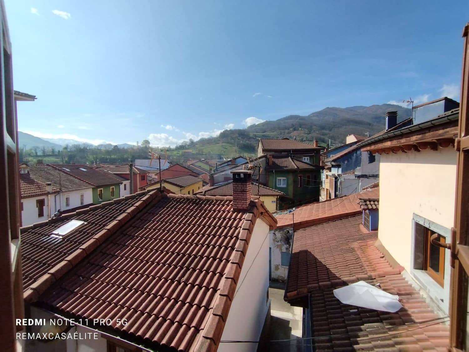 3 soveværelse Finca/Landehus til salg i Lena med garage - € 105.000 (Ref: 8177032)