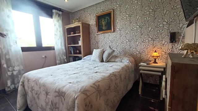 6 quarto Moradia para venda em Gijón com piscina garagem - 936 000 € (Ref: 8247221)