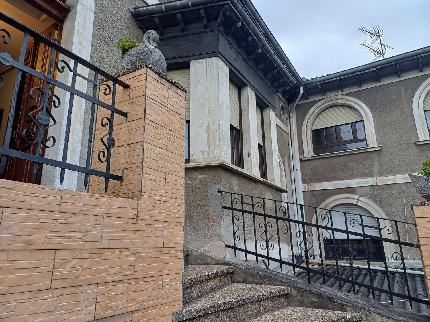 5 soveværelse Lejlighed til salg i Norena med garage - € 330.000 (Ref: 8247223)