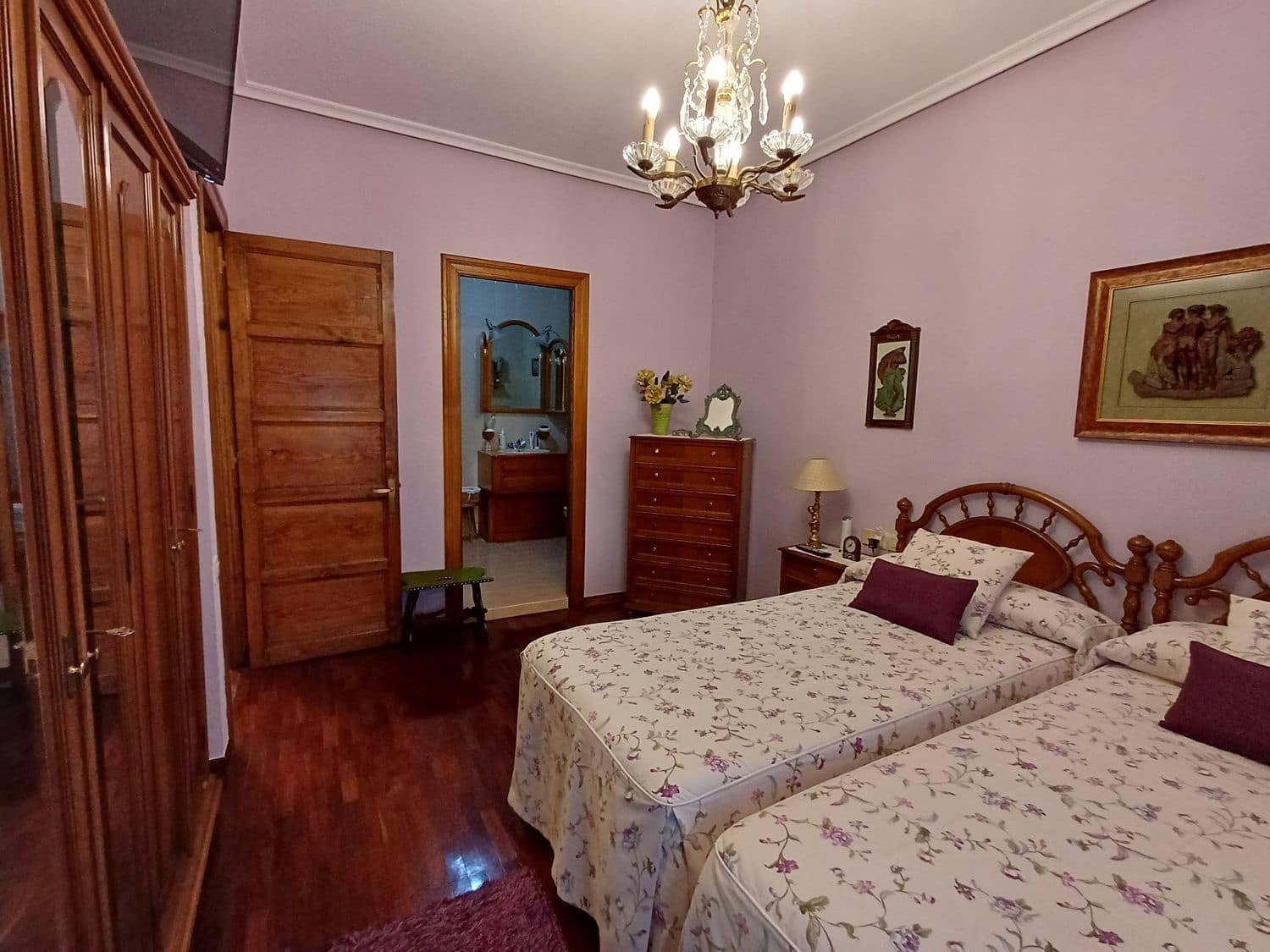 5 soveværelse Lejlighed til salg i Norena med garage - € 330.000 (Ref: 8247223)