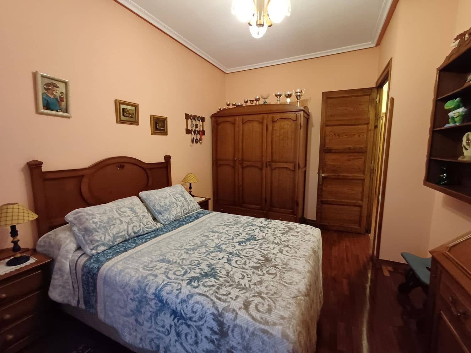 5 soveværelse Lejlighed til salg i Norena med garage - € 330.000 (Ref: 8247223)