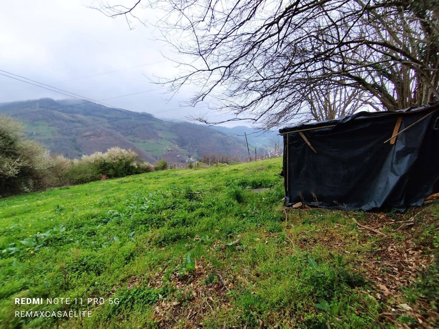 Grunde uden byggetilladelser til salg i Lena - € 35.000 (Ref: 8247249)