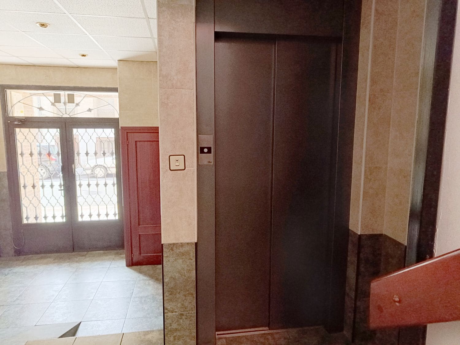 Erhverv til salg i Lena - € 535.000 (Ref: 8303308)