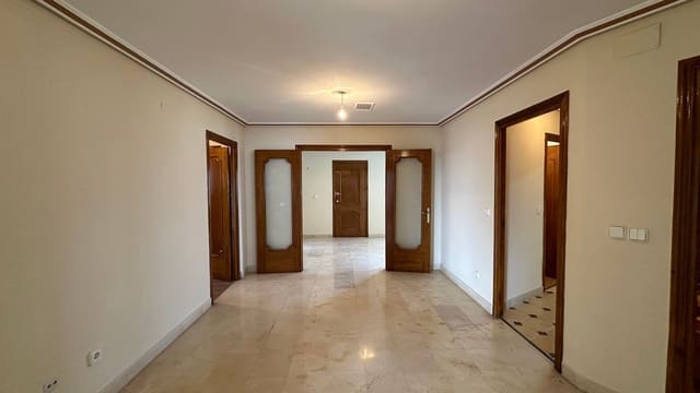 4 camera da letto Appartamento in vendita in Manzanares con garage - 179.000 € (Rif: 8306783)