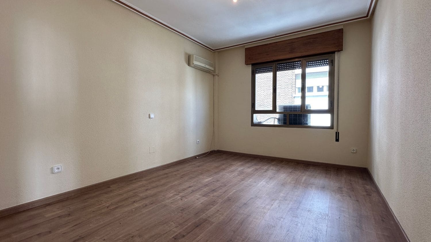 4 soveværelse Lejlighed til salg i Manzanares med garage - € 179.000 (Ref: 8306783)