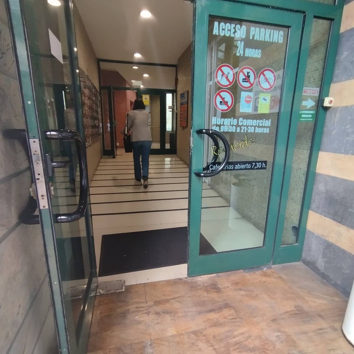 Garage til salg i Oviedo - € 16.000 (Ref: 8315633)