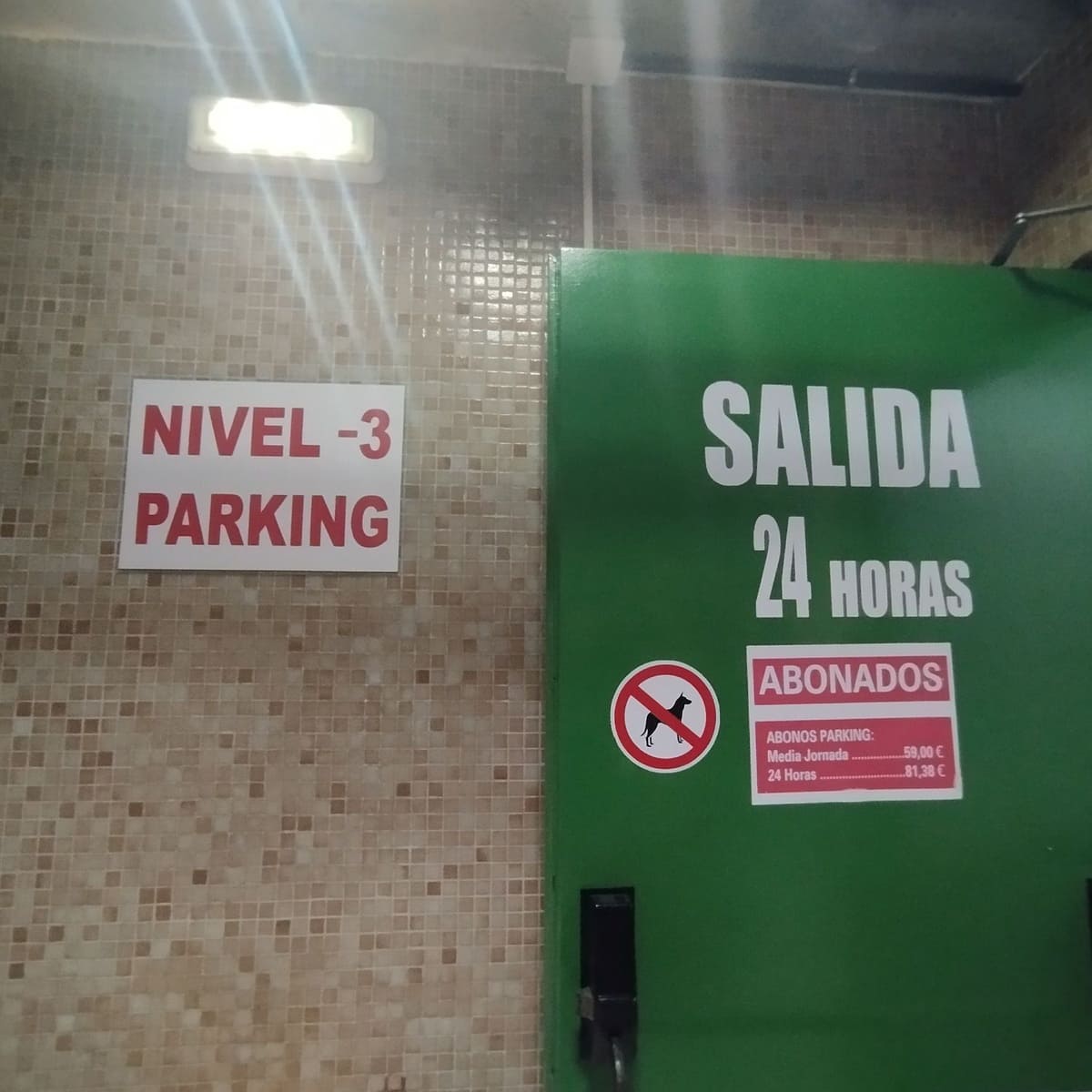 Garage til salg i Oviedo - € 16.000 (Ref: 8315633)