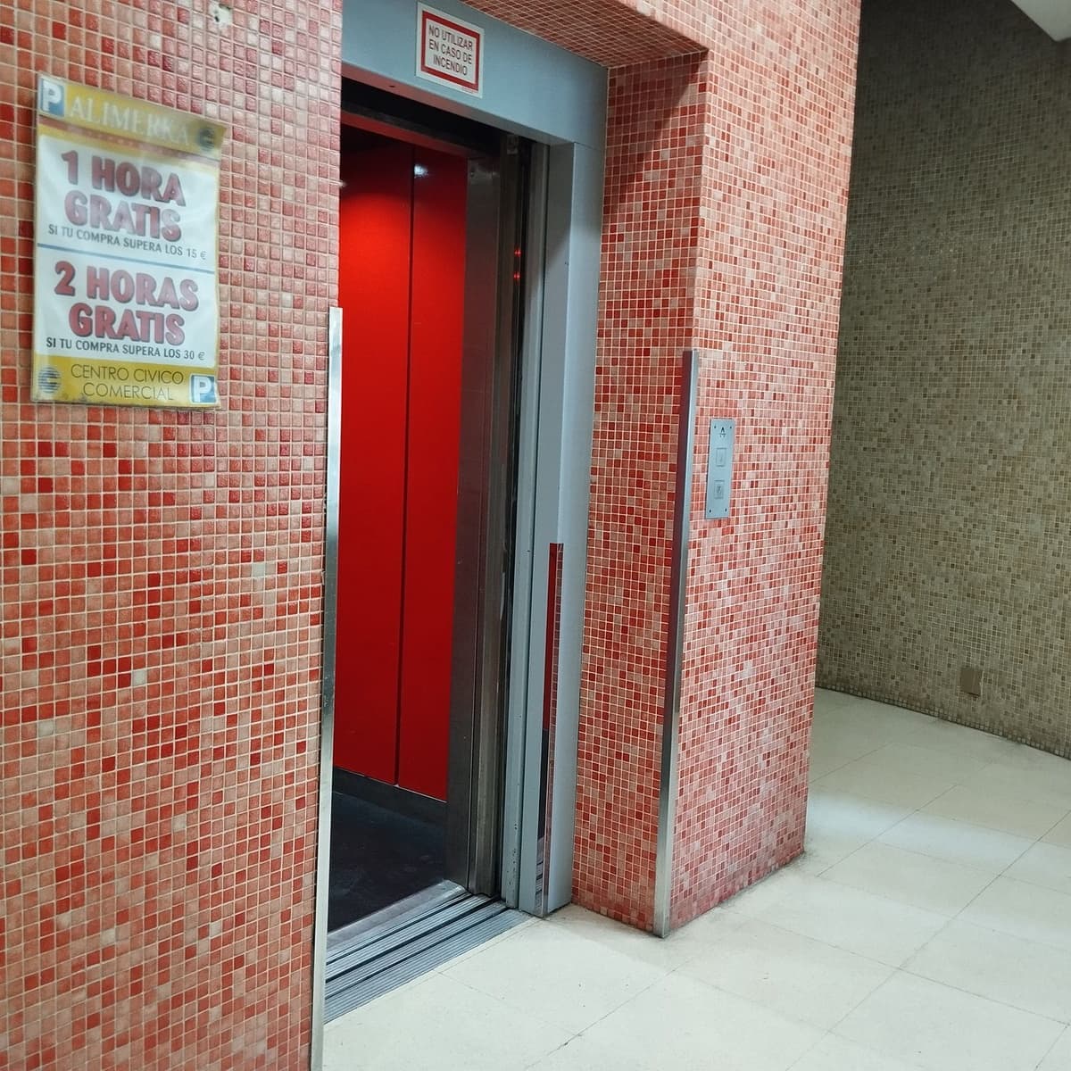 Garage til salg i Oviedo - € 16.000 (Ref: 8315633)