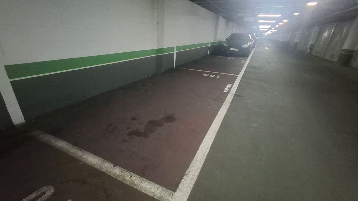 Garage til salg i Oviedo - € 16.000 (Ref: 8315633)