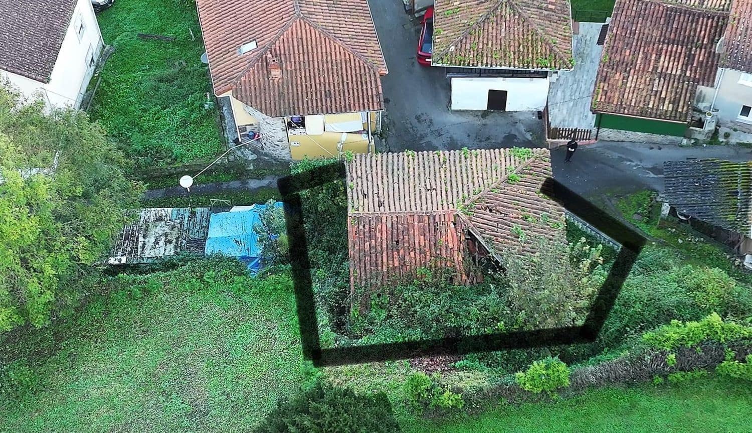 3 sypialnia Finka/Dom wiejski na sprzedaż w Pravia z garażem - 29 900 € (Ref: 8655123)